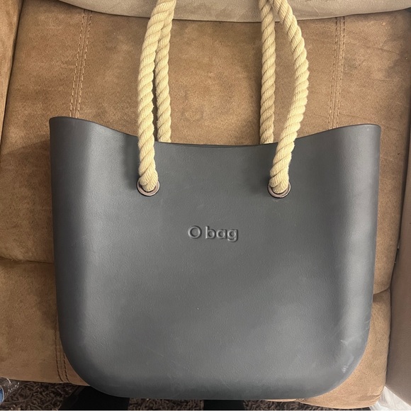 O Bag Made In Italy Tote Bag - Picture 2 of 12